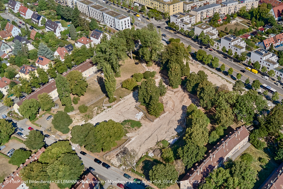 17.08.2022 - Luftbilder von der Baustelle Maikäfersiedlung in Berg am Laim